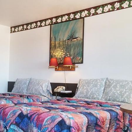 American Inn Motel Canon City Room photo